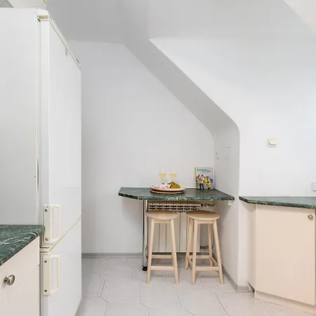 Lumina On The Old Square Near The Royal Castle